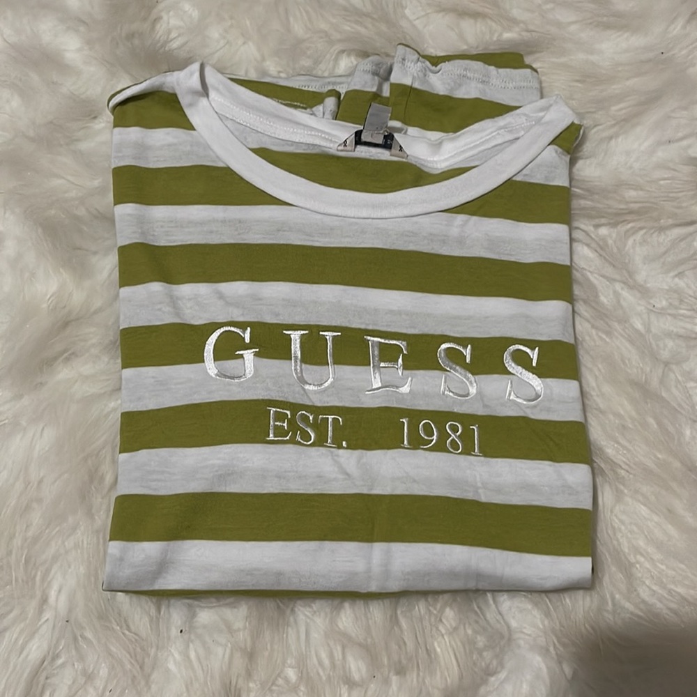 Women’s GUESS Shirt
